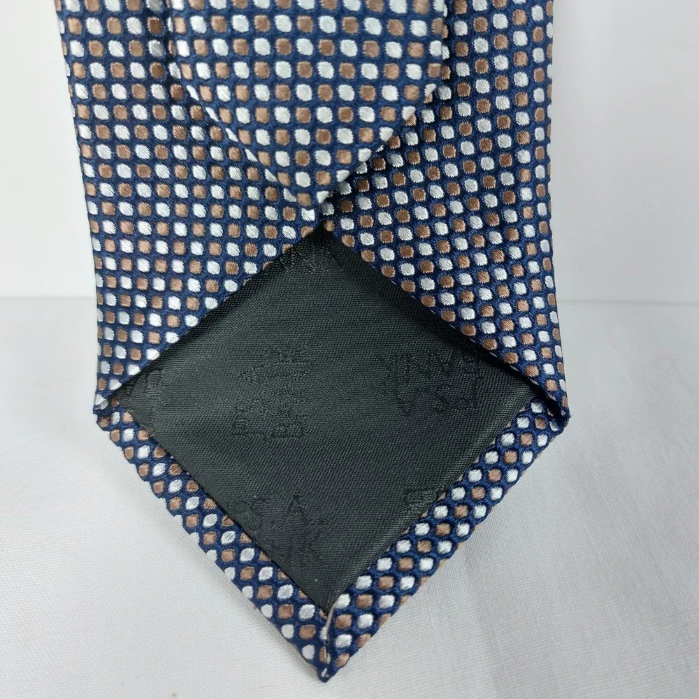 Jos A Bank Travelers Necktie Black Tan Geometric Dot‎ Tie 100% Silk 3.5